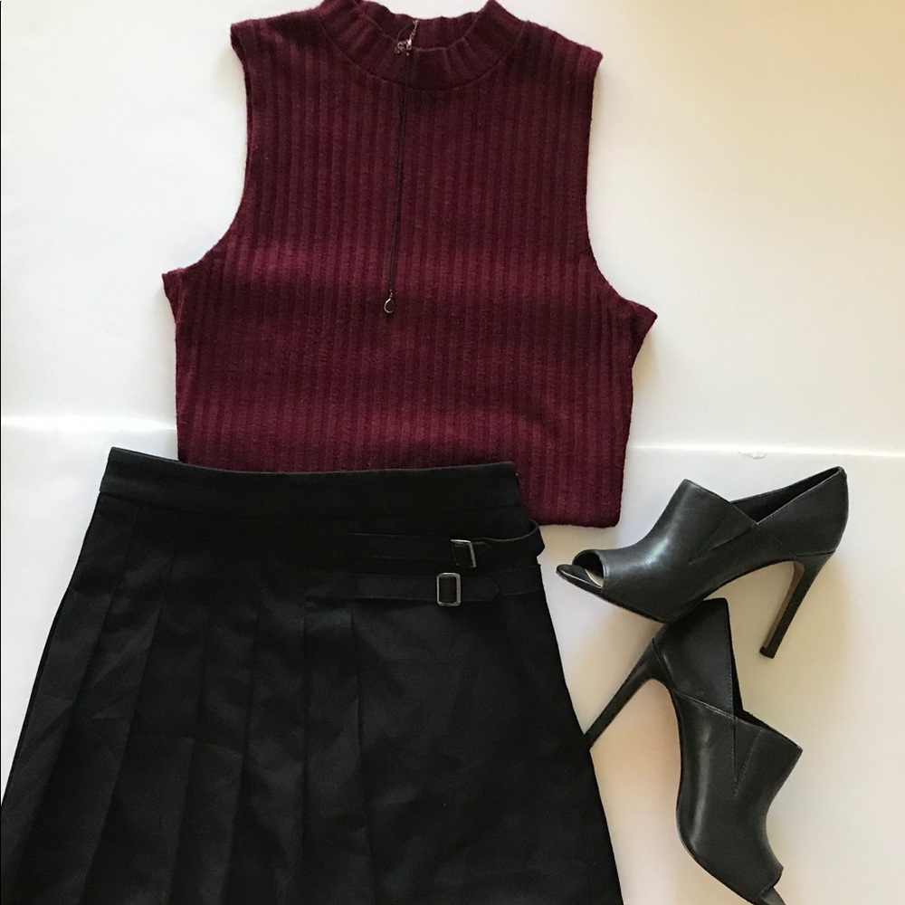 Bebe Black Pleated Skirt